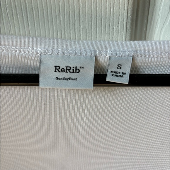 White ribbed top - Picture 3 of 3